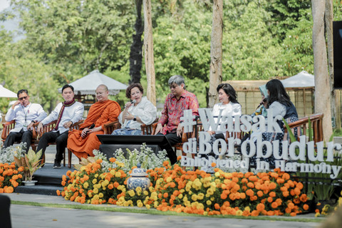 Waisak di Candi Borobudur. Foto: Dok. InJourney