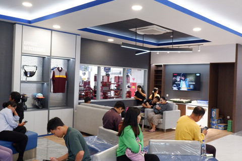 PT. Yamaha Indonesia Motor Manufacturing (YIMM) meresmikan Flagship Shop di Denpasar, Bali, Jumat (9/5/2025). Foto: Sena Pratama/kumparan