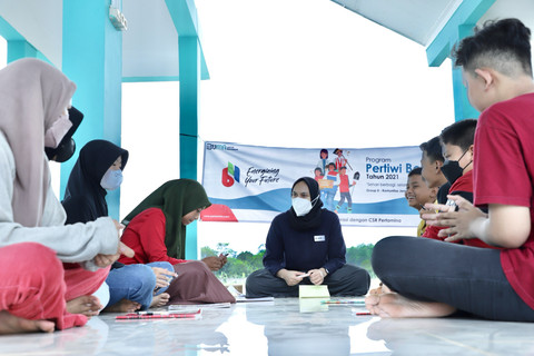 Komunitas PERTIWI dalam menggerakkan anak-anak muda di Indonesia. Foto: Dok. Pertamina