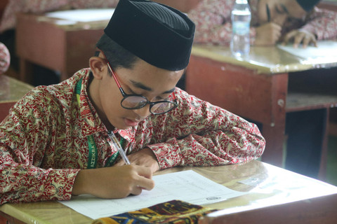 Ilustrasi kunci jawaban ips kelas 8 halaman 241 - Sumber: pexels.com/@muhaimin-abdul-aziz