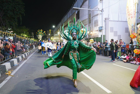Kostum Aloe Vera saat berparade di Karnaval Budaya yang digelar di Surabaya. Foto: Dok, Prokopim Pemkot Pontianak