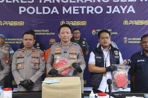 Pers rilis kasus adik yang membunuh kakaknya karena masalah warisan. Foto: Istimewa