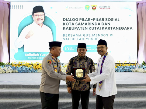 Menteri Sosial Saifullah Yusuf atau Gus Ipul di acara Dialog Pilar-Pilar Sosial di Gedung Olah Babaya, Samarinda, Sabtu (10/6/2025). Foto: Kemensos RI