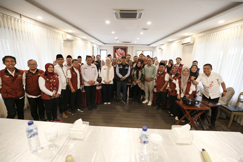 Mensos Saifullah Yusuf atau Gus Ipul menggelar pertemuan dengan para pendamping PKH di Bandar Lampung, Senin (12/5/2025). Foto: Kemensos RI