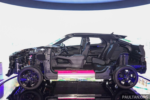 Perodua tampilkan prototipe mobil listrik di Malaysian Auto Show (MAS) 2025. Foto: dok. Paultan