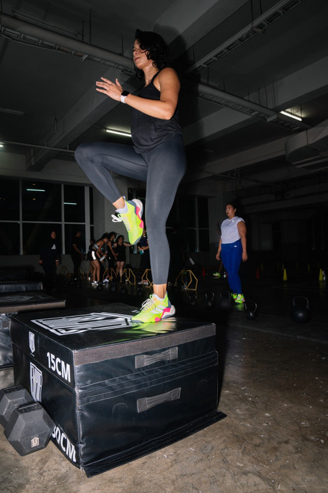 adidas memperkenalkan RAPIDMOVE ADV 2, sepatu khusus untuk olahraga HIIT. Foto: adidas Indonesia
