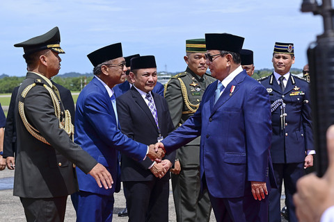 Presiden Prabowo Subianto tiba di Brunei Darussalam pada Rabu (14/5/2025). Foto: Muchlis Jr - Biro Pers Sekretariat Presiden