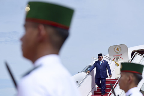 Presiden Prabowo Subianto tiba di Brunei Darussalam pada Rabu (14/5/2025). Foto: Muchlis Jr - Biro Pers Sekretariat Presiden