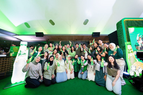 Nipis madu menggelar fan meeting eksklusif Juicy Luicy kepada pemenang kampanye #SmoothSodanyaJuicyLagunya. Foto: dok. Nipis Madu