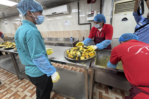 Suasana di dapur Raghaeb, Makkah. Foto: Moh Fajri/kumparan