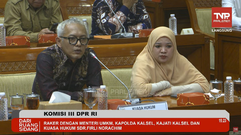 Suasana RDPU Komisi III bersama Menteri UMKM Maman Abdurrahman, Kapolda Kalsel serta Kuasa Hukum dan Keluarga Firli Norachim terkait proses hukum yang sedang dijalani oleh UMKM Toko Mama di Kompleks Parlemen Senayan, Jakarta, Kamis (15/5/2025). Foto: YouTube/ TVR Parlemen