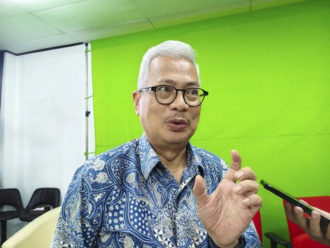 Guru Besar FKKMK UGM, Prof dr Laksono Trisnantoro, Kamis (15/5/2025). Foto: Arfiansyah Panji Purnandaru/kumparan