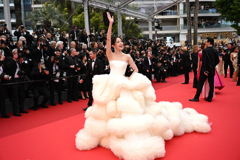 Festival Film Cannes Larang Busana Berunsur Telanjang dan Bervolume Besar