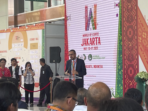 CEO Speciality Coffee Association (SCA), Yannis Apostolopoulos, saat peresmian acara World of Coffee Jakarta 2025. Foto: Salsha Okta Fairuz/kumparan
