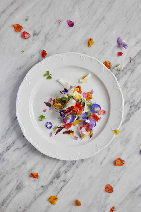 Canang Sando, kudapan dari Room4Dessert. Foto: Room4Dessert