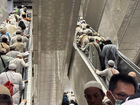 Suasana sebelum salat jumat di Masjidil Haram, Makkah, Jumat (16/5). Foto: Moh Fajri/kumparan
