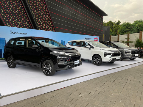 PT Mitsubishi Motors Krama Yudha Sales Indonesia (MMKSI) resmi meluncurkan new Mitsubishi Xpander dan Mitsubishi Xpander Cross di Jakarta, Jumat (16/5/2025). Foto: Sena Pratama/kumparan
