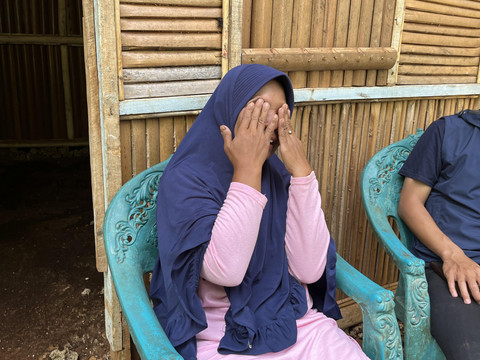 Napsiah menangis ketika mengetahui desanya akan mendapat kurban sapi dari para donatur Human Initiative. Foto: Nabilla Fatiara/kumparan