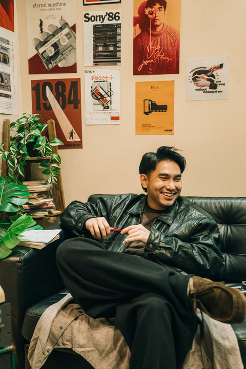 Penyanyi Jesenn rilis single Pegang Kendali. Foto: Dok: Sony Music