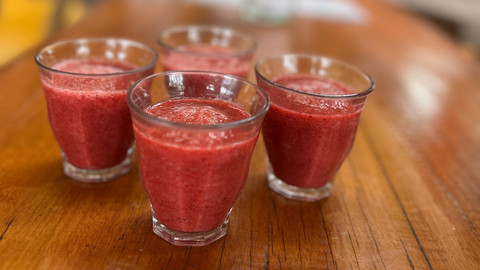 Welcome drink di Ecovillage, jus buah sirsak dan blueberry. Foto: Caroline Pramantie/kumparan