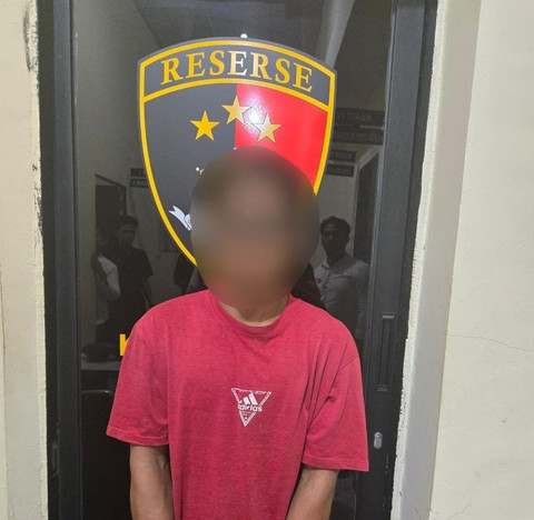 Pelaku perampasan kunci motor warga diamankan di Mapolres Sekadau. Foto: Dok. Polres Sekadau