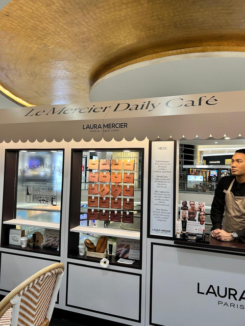 Le Mercier Daily Cafe oleh Laura Mercier di Senayan City, Jakarta Pusat. Foto: Judith Aura/kumparan