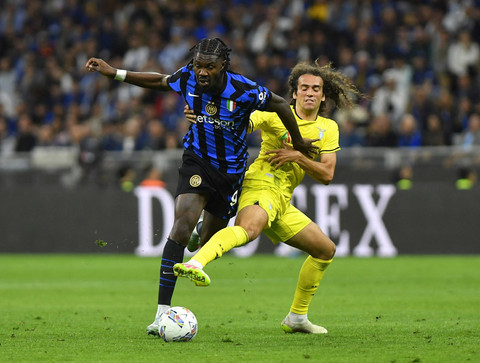 Inter Milan menjamu Lazio dalam pertandingan lanjutan Liga Italia 2024/25 di Stadion San Siro, Milan, Italia, Senin (19/5) dini hari WIB. Foto: REUTERS/Massimo Pinca
