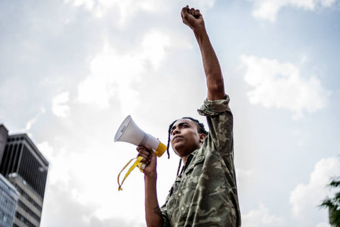Ilustrasi Kapan Demo Ojol Mei 2025, Foto: Unsplash/FG Trade.