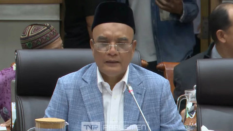 Ketua Komisi VIII DPR RI Marwan Dasopang mengikuti Rapat Dengar Pendapat (RDP) Komisi VIII dengan Dirjen Penyelenggara Haji dan Umrah di Kompleks Parlemen Senayan, Jakarta pada Senin (19/5/2025). Foto: YouTube/ TVR Parlemen