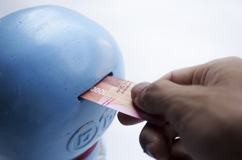 Ilustrasi menabung. Foto: Shutterstock