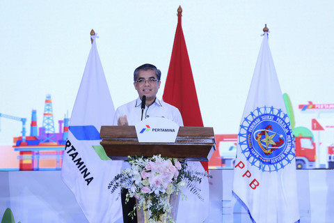 Menaker Yassierli hadiri penandatanganan kerja sama dengan PT Pertamina (Persero) di Jakarta Pusat, Senin (19/5/2025). Foto: Dok. Kemnaker