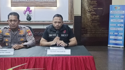 Kanit Resmob Polres Jaksel AKP Bima Sakti dalam konferensi pers Operasi Brantas Jaya 2025, Senin (19/5/2025). Foto: Thomas Bosco/kumparan