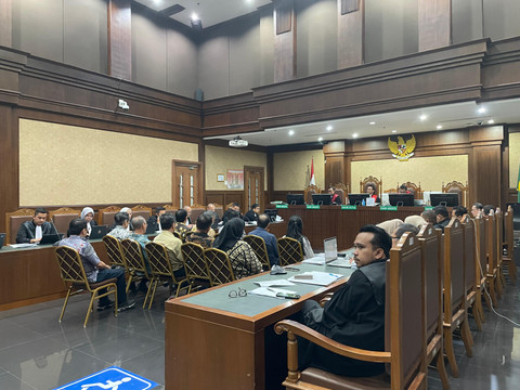 Sidang lanjutan pemeriksaan saksi kasus dugaan importasi gula yang menjerat eks Menteri Perdagangan, Thomas Trikasih Lembong atau Tom Lembong, sebagai terdakwa, di Pengadilan Tipikor Jakarta, Selasa (20/5/2025). Foto: Fadhil Pramudya/kumparan