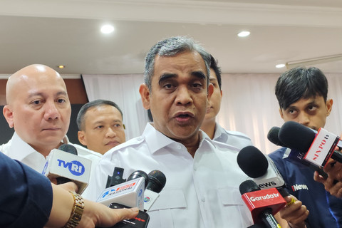 Sekjen Gerindra Ahmad Muzani menjawab pertanyaan wartawan di Kantor DPP Gerindra, Jakarta Selatan, Rabu (21/5/2025). Foto: Alya Zahra/kumparan 