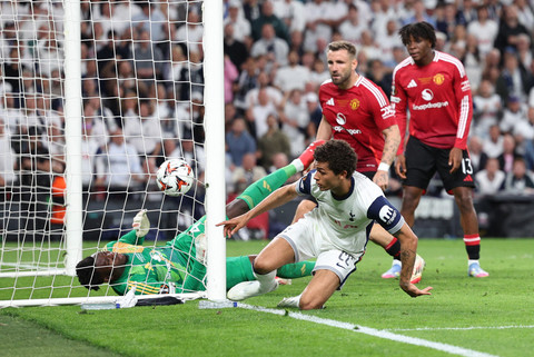 Tottenham Hotspur vs Manchester United (MU) dalam pertandingan final Liga Europa 2024/25 di Stadion San Mames, Spanyol, Kamis (22/5) dini hari WIB. Foto: REUTERS/Violeta Santos Moura