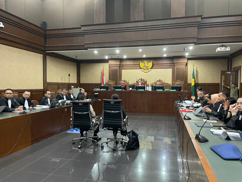 Sidang lanjutan pemeriksaan saksi kasus dugaan suap komisioner KPU RI dan perintangan penyidikan Harun Masiku, dengan terdakwa Sekjen PDIP Hasto Kristiyanto, di Pengadilan Tipikor Jakarta, Kamis (22/5/2025). Foto: Fadhil Pramudya/kumparan