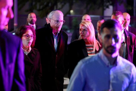 Dua staf kedutaan Israel ditembak mati di dekat Museum Yahudi Ibu Kota di Washington, D.C., AS, 22 Mei 2025. Foto: REUTERS/Jonathan Ernst