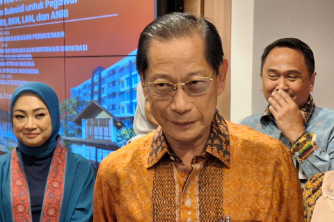 Presiden Direktur BCA, Jahja Setiaatmadja saat bertemu Menteri PKP Maruarar Sirait di Wisma Mandiri, Jakarta Pusat pada Kamis (22/5/2025). Foto: Argya Maheswara/kumparan