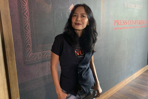 Para cast film Tenung di MD Place, Jumat (23/5/2025).  Foto: Vincentius Mario/kumparan