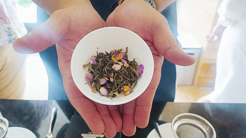 Campuran teh ala hotel untuk turis di Bali. Foto: Denita BR Matondang/kumparan