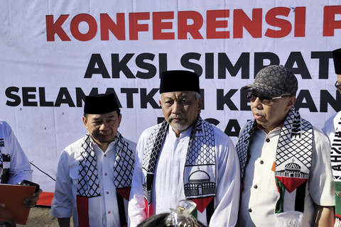 Presiden PKS Ahmad Syaikhu pada Aksi Simpatik dengan tajuk "Selamatkan Kemanusiaan di Gaza" di JIExpo Kemayoran, Jakarta, Sabtu (24/5/2025). Foto: Luthfi Humam/kumparan