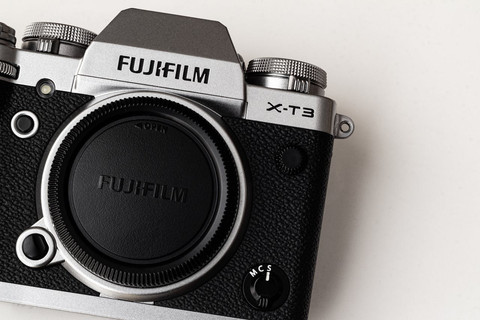 Harga Fujifilm X Half. Foto hanya ilustrasi, bukan yang sebenarnya. Sumber: Pexels/Burak Argun 
