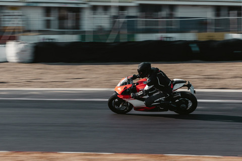Ilustrasi Aturan Tekanan Ban MotoGP. Sumber: Unsplash/Stephan Louis