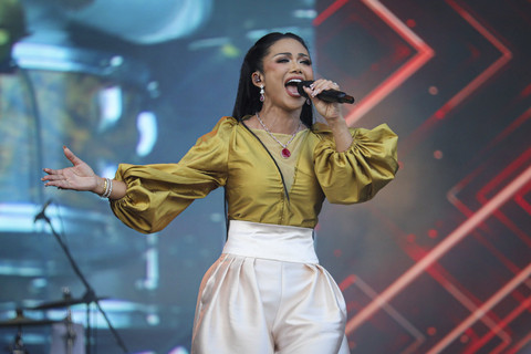 Diva asal Indonesia, Krisdayanti tampil saat membawakan lagunya dalam Soundsfest 2025 di Gambir Expo, Jakarta, Sabtu (24/5/2025). Foto: Iqbal Firdaus/kumparan