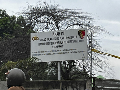 Suasana Lahan BMKG Usai Pembongkaran Posko GRIB  oleh Polda Metro Jaya, Pondok Betung, Kota Tangeran Selatan, Banten, Minggu (25/5/2025). Foto: Rayyan Farhansyah/kumparan