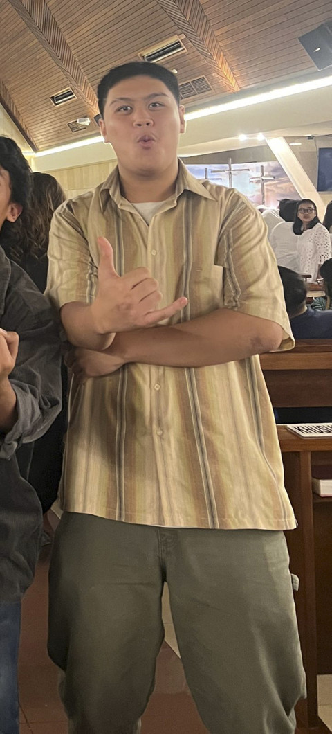 Julian, 19 tahun, penikmat vinyl. Foto: Dok. Pribadi