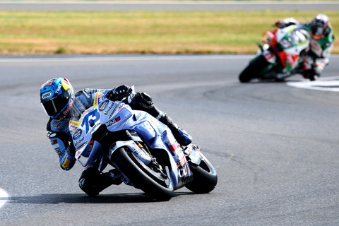 Pebalap BK8 Gresini Racing MotoGP Alex Marquez saat balapan MotoGP Grand Prix Inggris di Sirkuit Silverstone, Silverstone, Inggris, Minggu (25/5/2025). Foto: Andrew Boyers/REUTERS