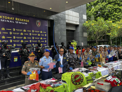 Konferensi Pers Operasi Brantas Jaya 2025 di Polda Metro Jaya, Jakarta Selatan, Senin (26/5/2025). Foto: Rayyan Farhansyah/kumparan