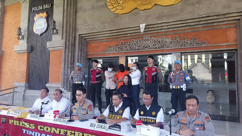 Kapolda Bali Irjen Daniel Adityajaya saat jumpa pers di Halaman Mapolda Bali, Senin (26/5/2025). Foto: Denita BR Matondang/kumparan