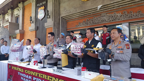 Kapolda Bali Irjen Daniel Adityajaya saat jumpa pers di Halaman Mapolda Bali, Senin (26/5/2025). Foto: Denita BR Matondang/kumparan